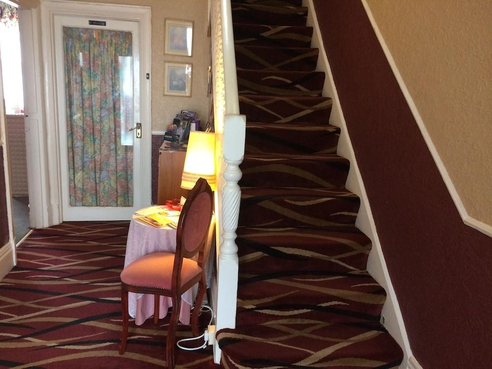 Arendale Hotel Blackpool Exterior photo